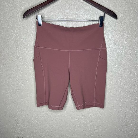 Lululemon High Rise Align Shorts 8 - Picture 1 of 3